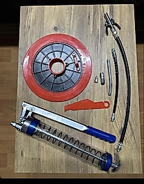 800CC ERG SEFFAF GRES POMPASI KİLİTLEMELİ GRES UCU PLASTİK DOLDURMA KAPAKLI